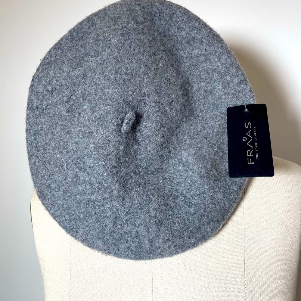 NWT Grey beret